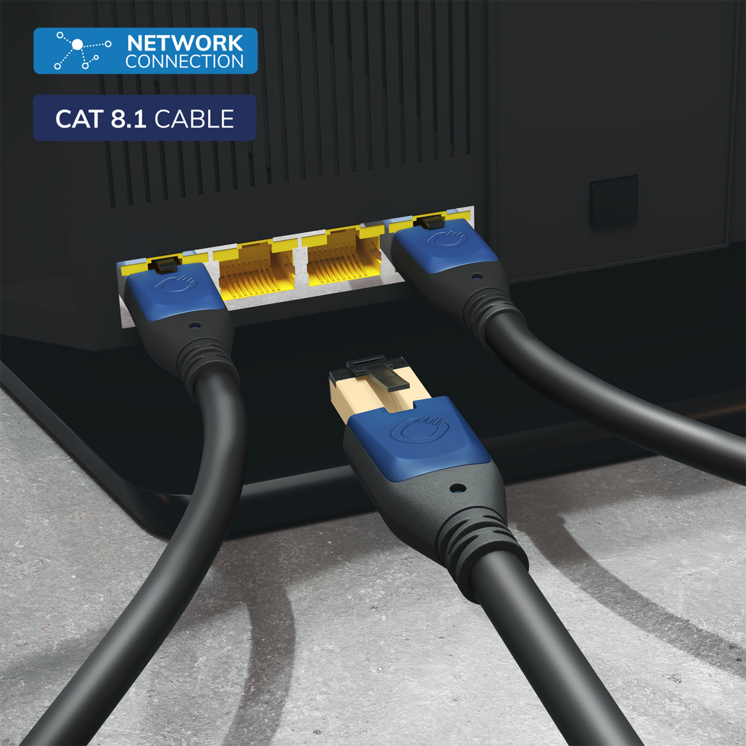 Schwarzes Oehlbach Netzwerk Kabel Cat 8.1 mit goldenen Steckern auf weißem Hintergrund